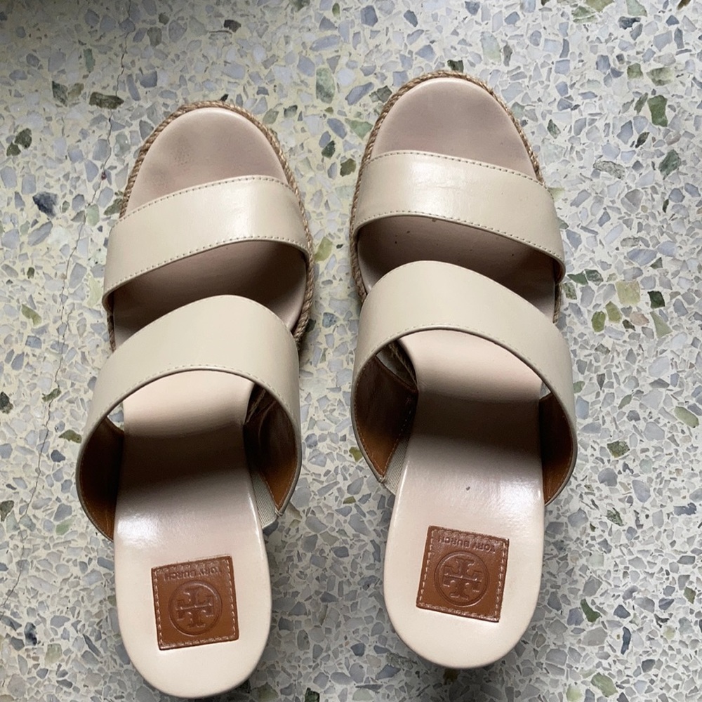 Tory Burch 3 1/2 Raya cream mule with box & Duster size 7.5